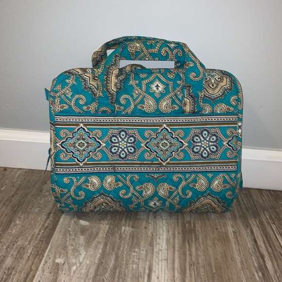 Vera Bradley Handbags - Vera Bradley Travel Makeup Bag